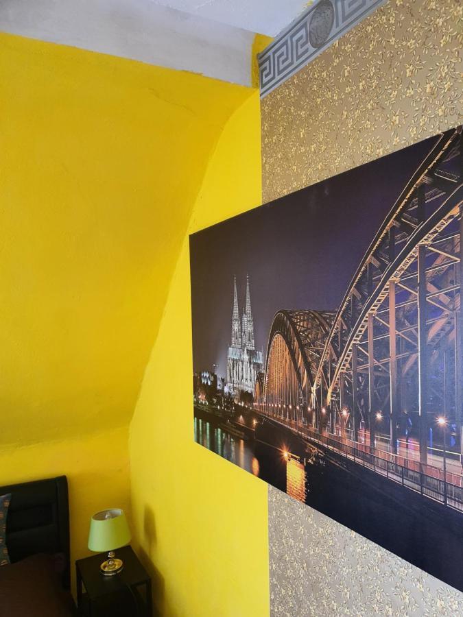 Stayincologne Frühstückspension 2*